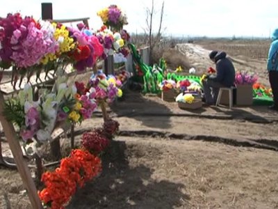 Искусственные цветы и венки в Абакане подорожали на 20-50 рублей