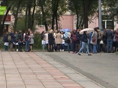 Школьникам, детсадовцам и больным в Хакасии придётся выбегать на улицу
