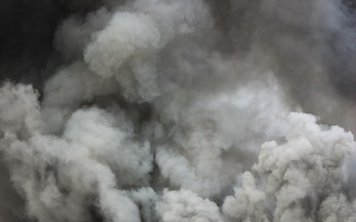 Гибель 2-летнего ребёнка на пожаре в Хакасии: почему мальчик остался один
