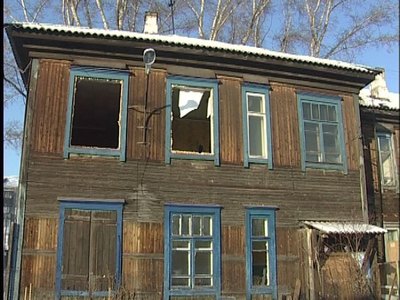 Без жилья остались переселенцы аварийного барака в Абакане