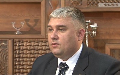 На моей улице жителей донимает стая собак. Что делать?