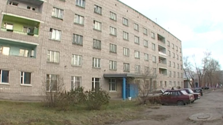 Черногорск общежитие. Общежитие ЧМТТ Черногорск. Механико Технологический техникум Черногорск общежитие. Общежитие черногорского горного техникума. Калинина 17 общежитие Черногорск.