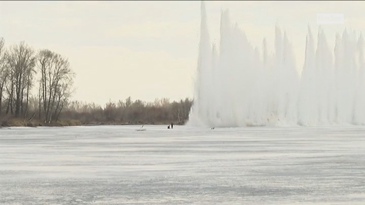 Взорван лёд на реке Абакан