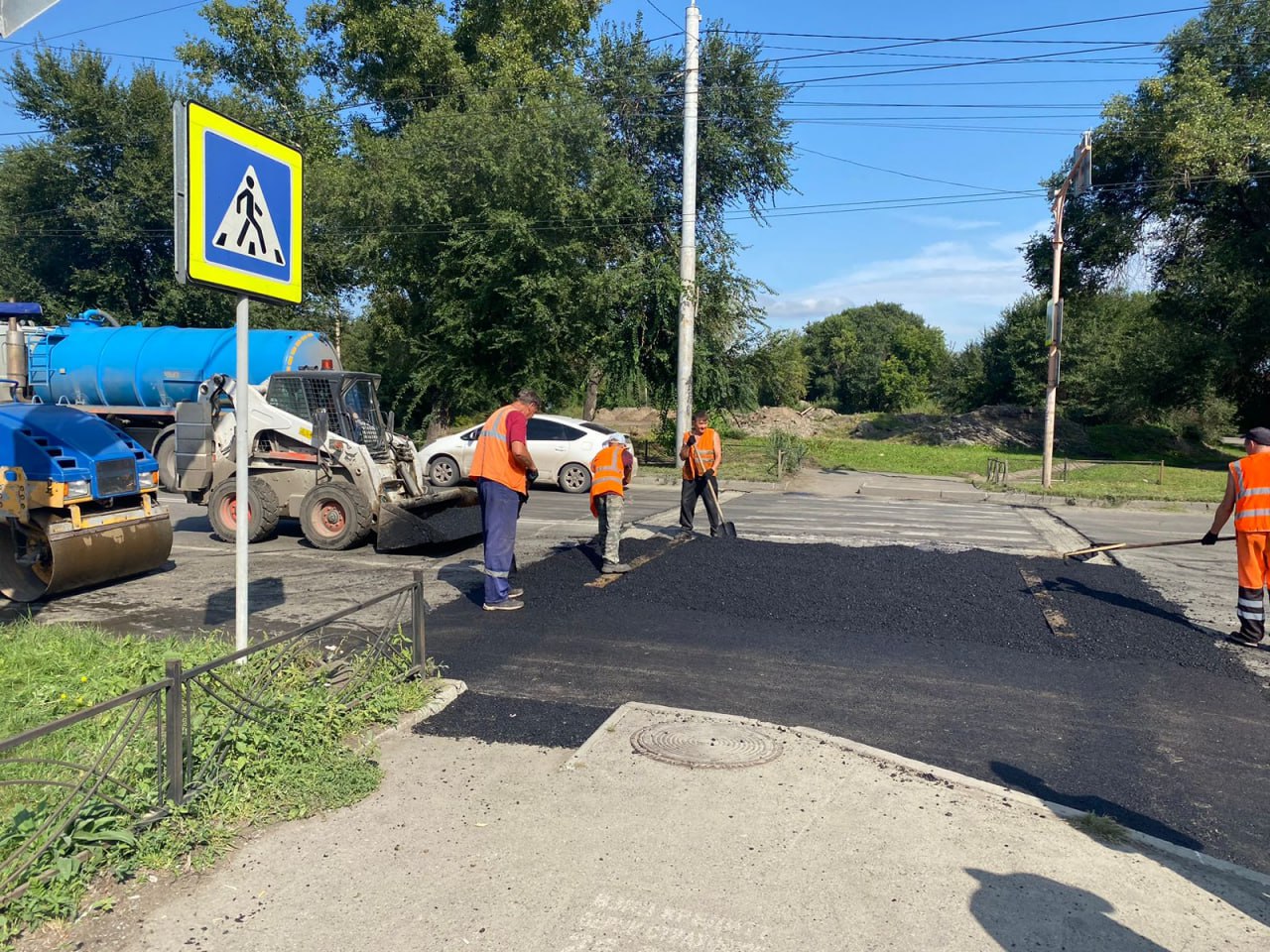 Рядом с 5-й школой в Абакане появился большой лежачий полицейский |  Медиагруппа 