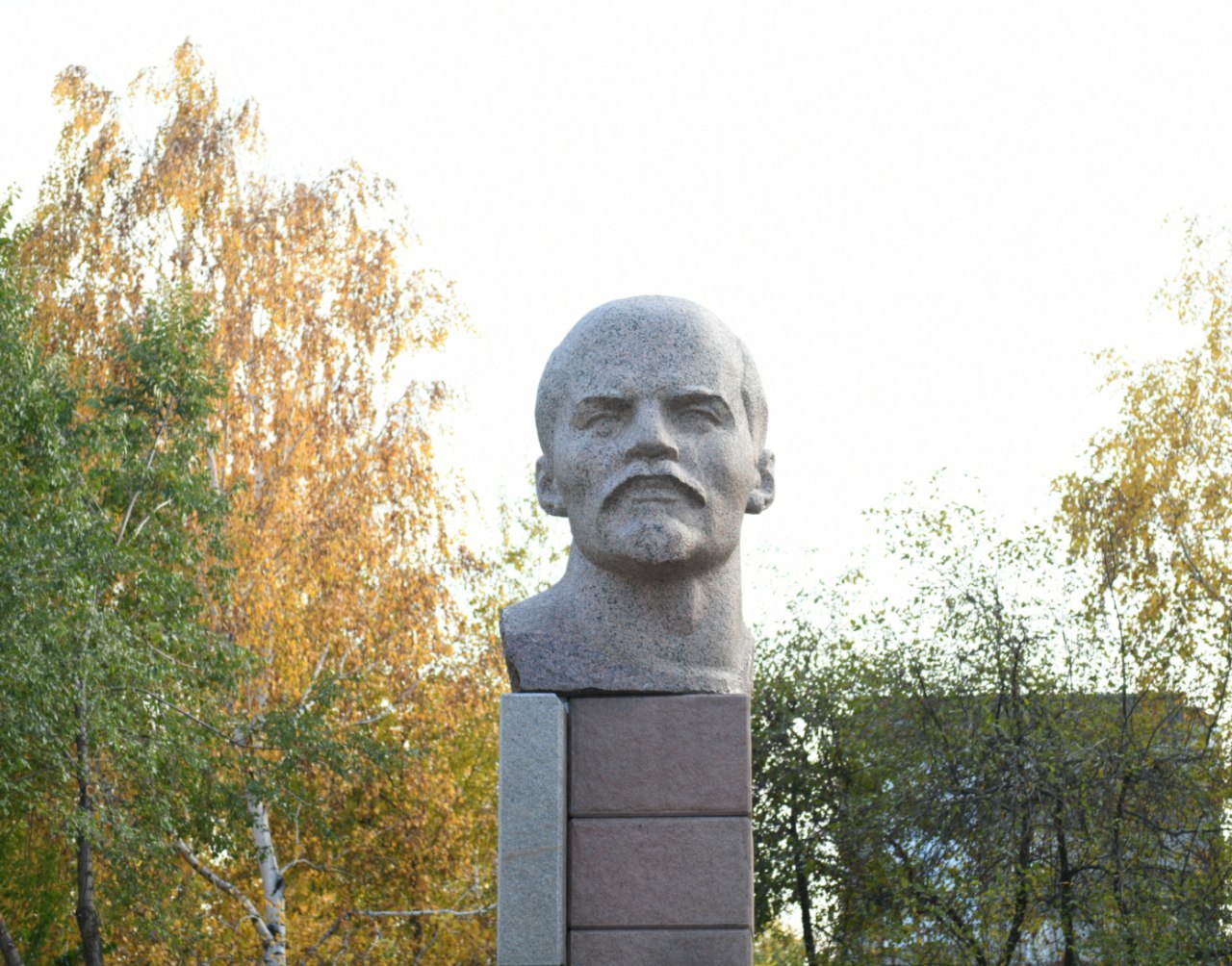 Памятник Ленину Венев