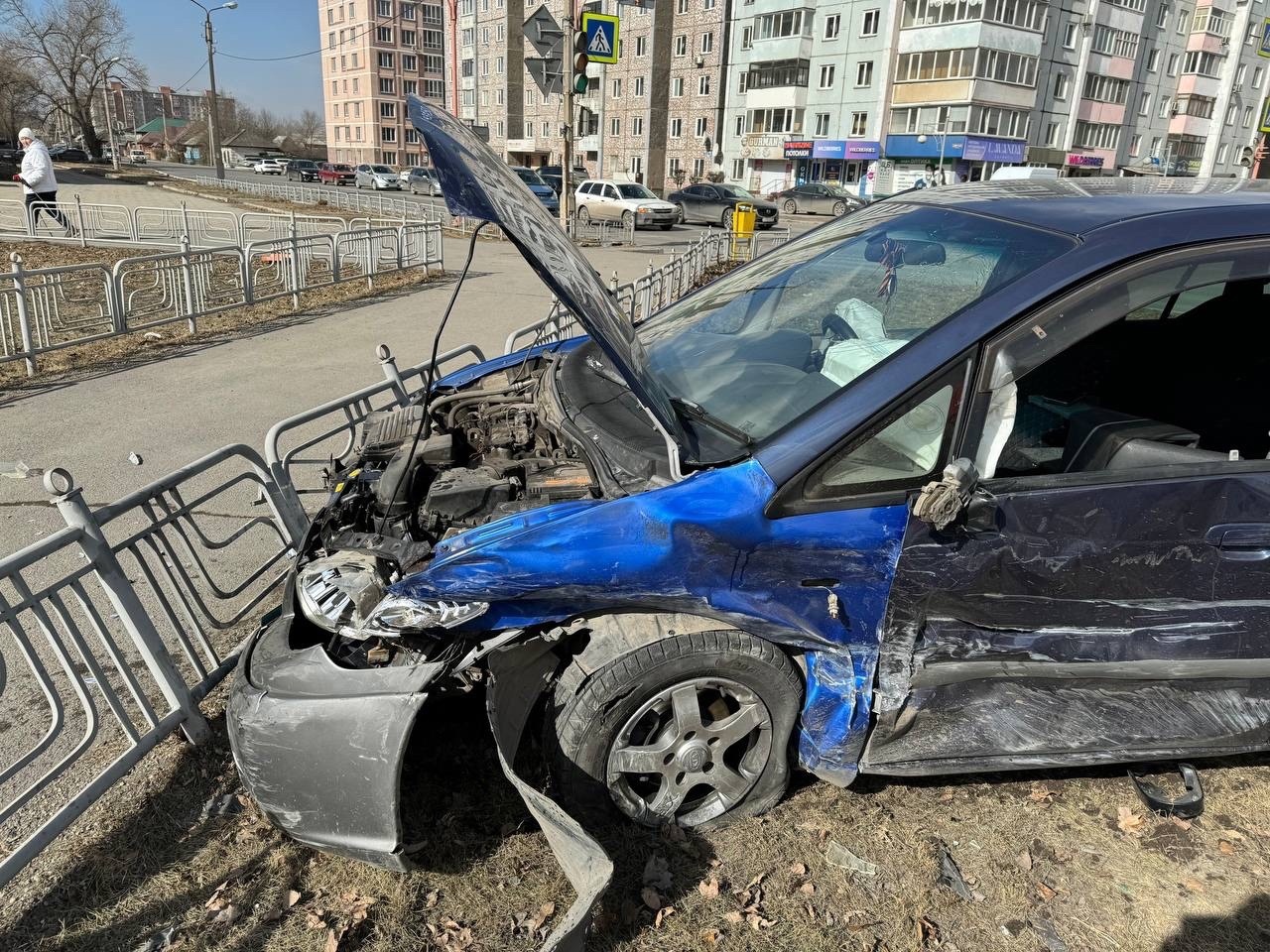 В салоне сидели дети: подробности ДТП на Некрасова в Абакане | Медиагруппа  