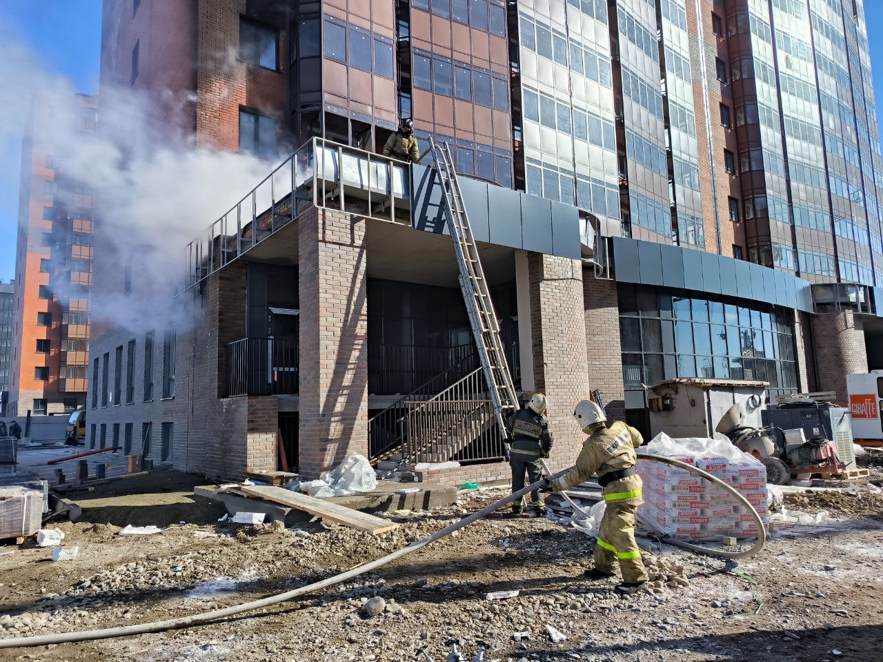 Пожар тушили в абаканском районе Арбан | 07.03.2024 | Абакан - БезФормата