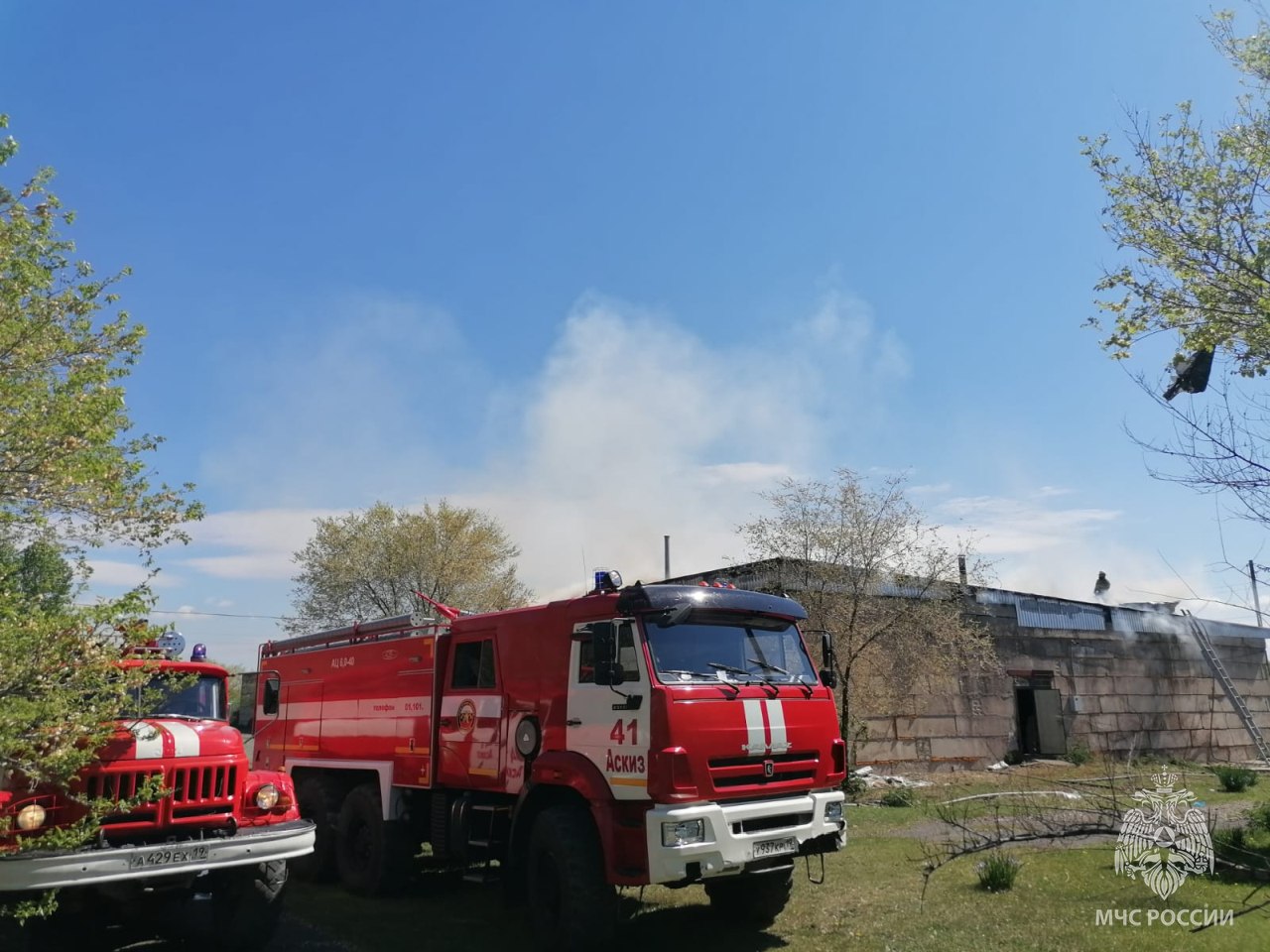 Вагончик на кладбище горел в Алтайском районе. В нем нашли погибшего  мужчину | Медиагруппа 