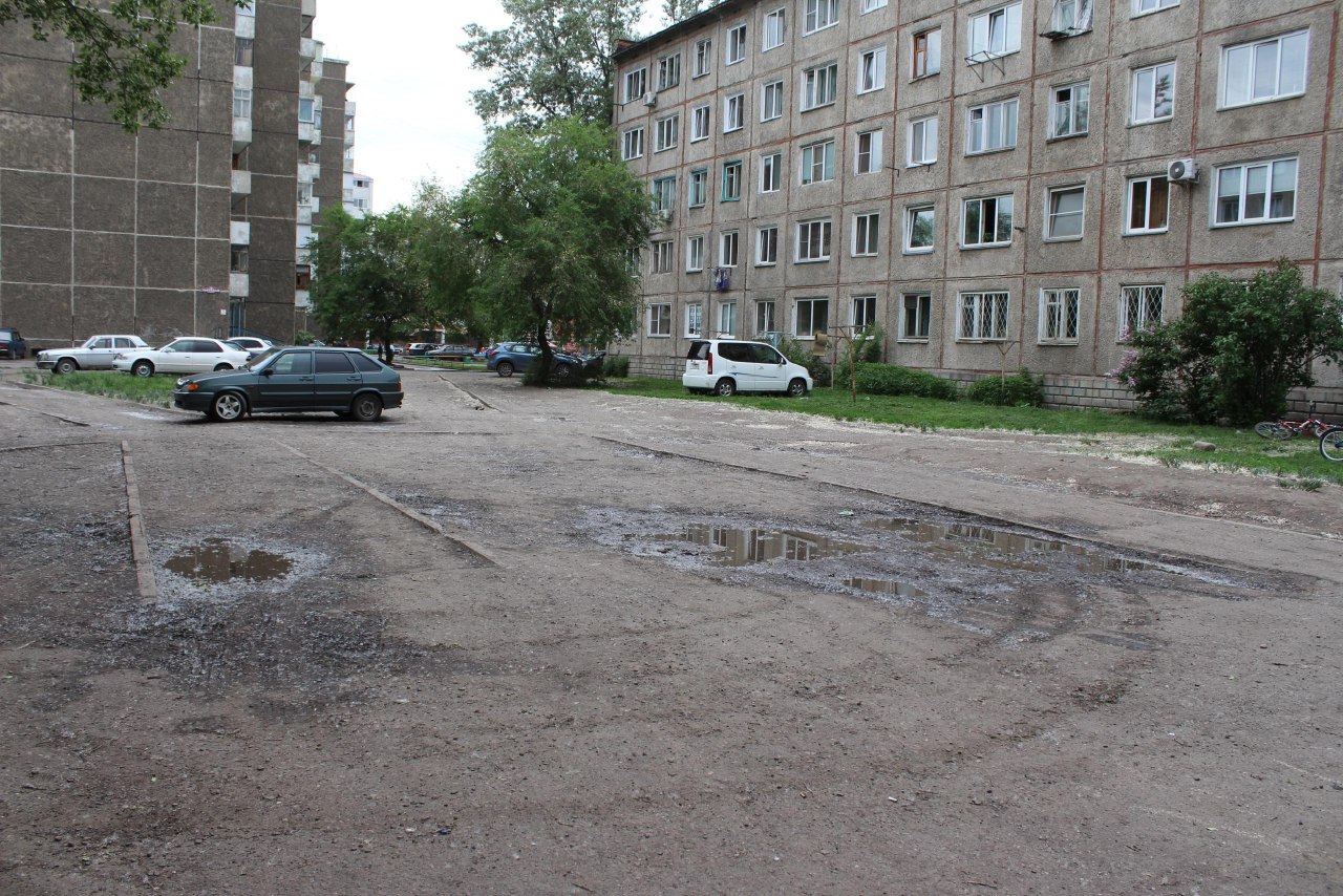 Благоустройство неухоженной территории по Торговой в Абакане почти  завершилось | 19.06.2024 | Абакан - БезФормата