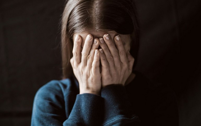 Женщина с низким доходом: портрет жертвы кибермошенников в Хакасии