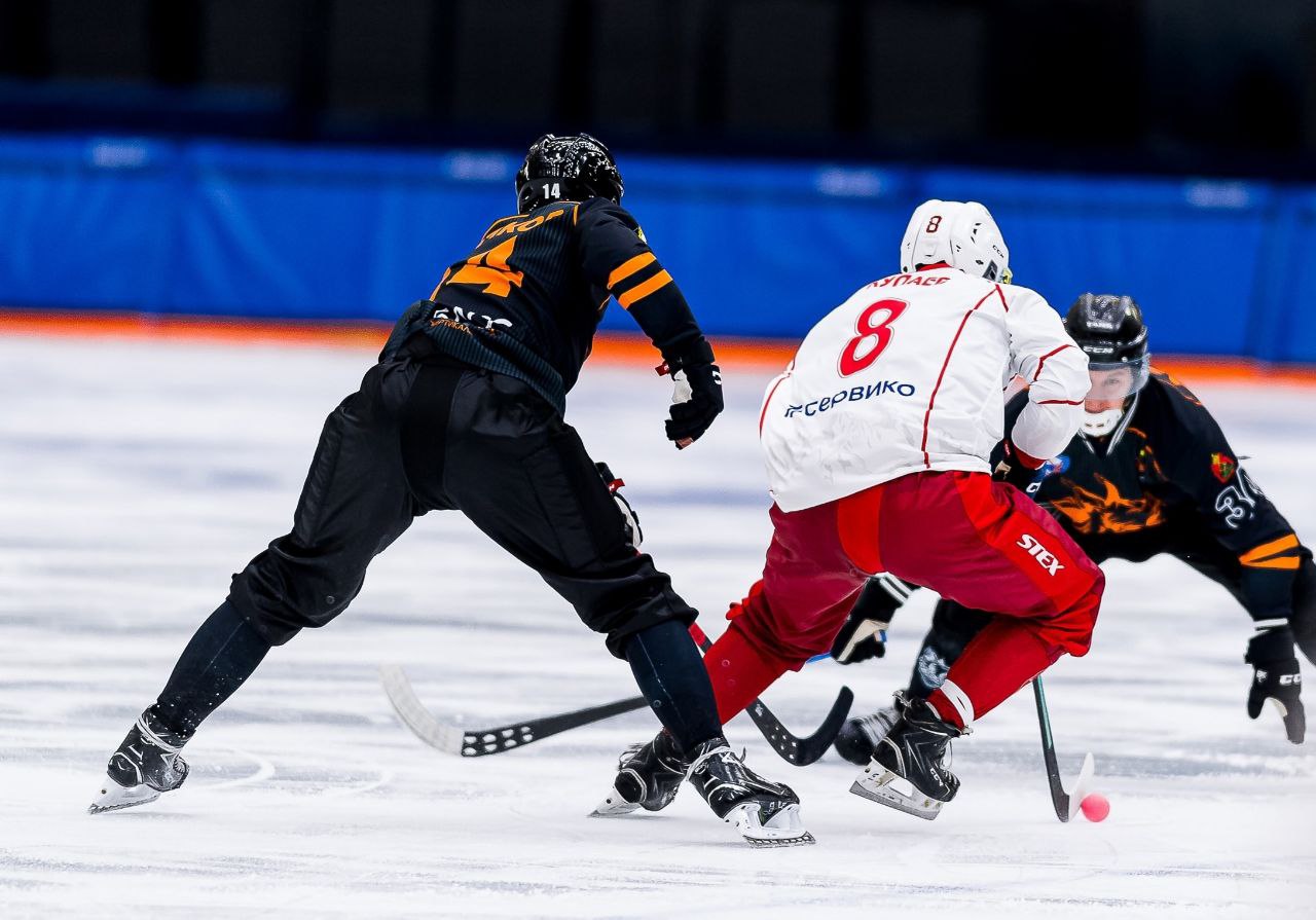 «Саяны» проиграли «Кузбассу»